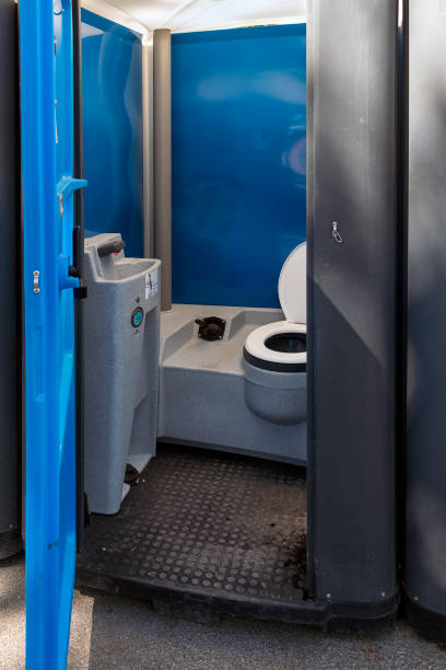 Best Porta potty rental near me  in Montrose, MI